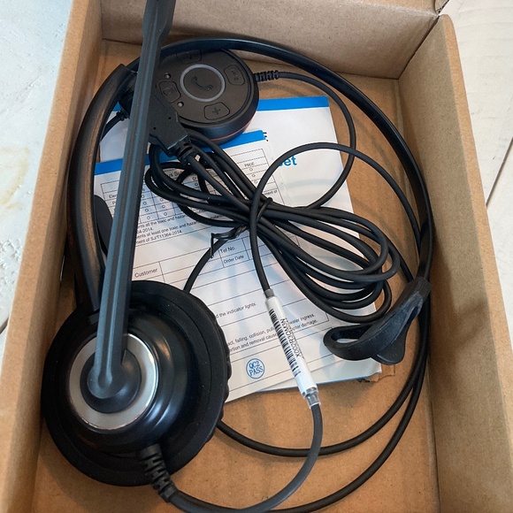 ✨Host Pick ✨ NEW USB Headset with Noise Canceling Microphone PC Laptop Tablet - Picture 11 of 11